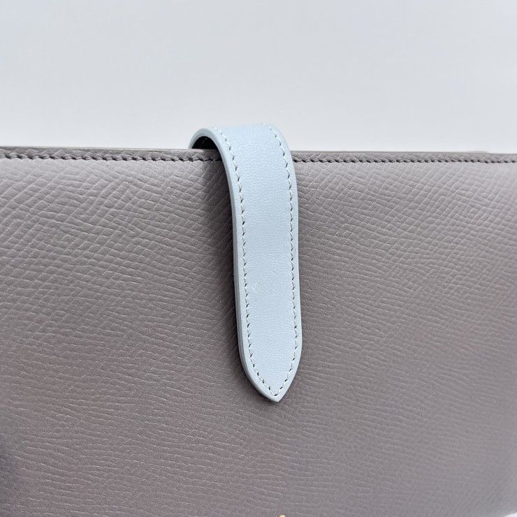 CELINE（セリーヌ）ラージ ストラップウォレット 長財布 グレインド