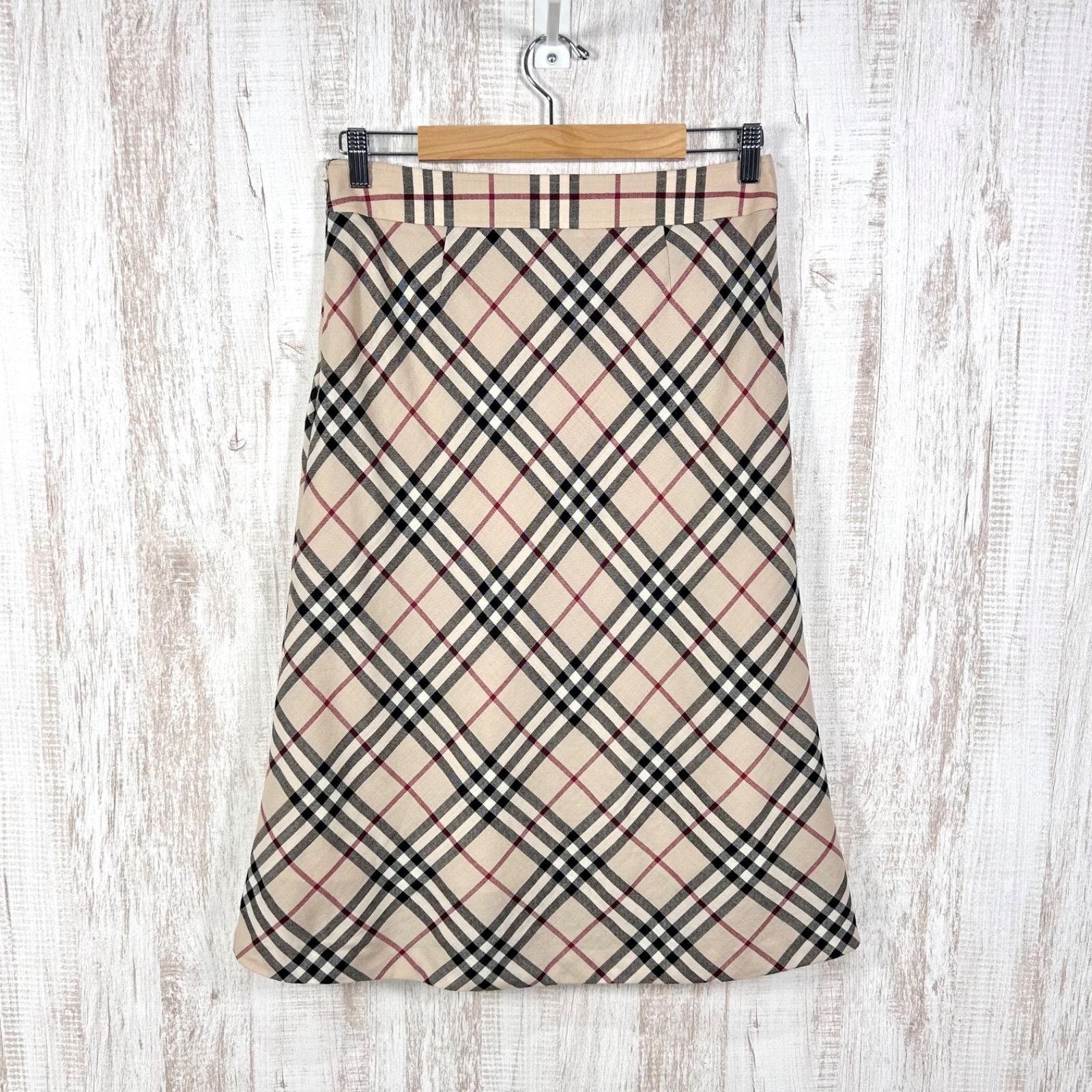 新品　BURBERRY メガチェック　スカート　ウール　大きいサイズ　ベージュ BURBERRY LONDON バーバリーロンドン ノバチェック ウール フレア
