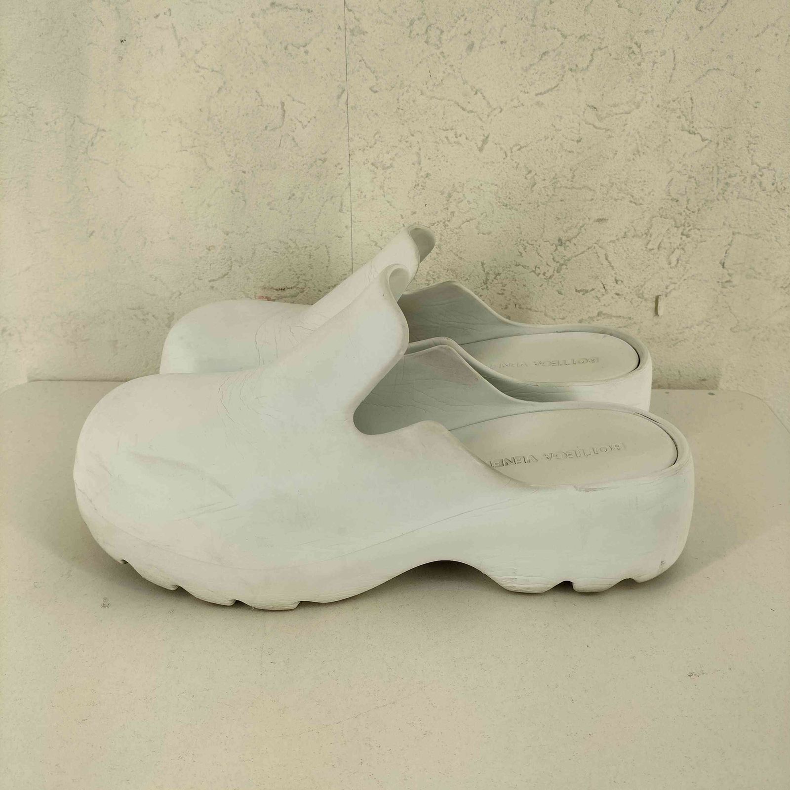 ボッテガヴェネタ BOTTEGA VENETA ラバーフラッシュサンダル メンズ 40