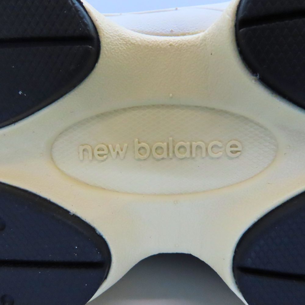 中古】NEW BALANCE ニューバランス U9060AAA スニーカー ブラック