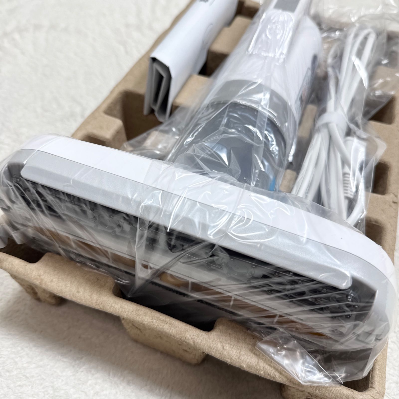 未使用】アイリスオーヤマ 超吸引 ふとんクリーナー IC-FAC2-W 
