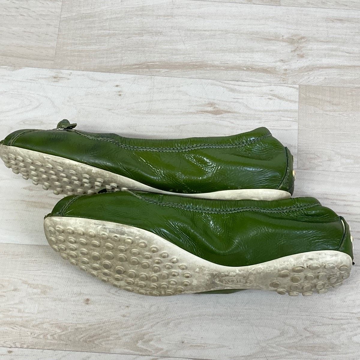 TOD'S トッズ オープントゥ パンプス/フラットシューズ グリーン系