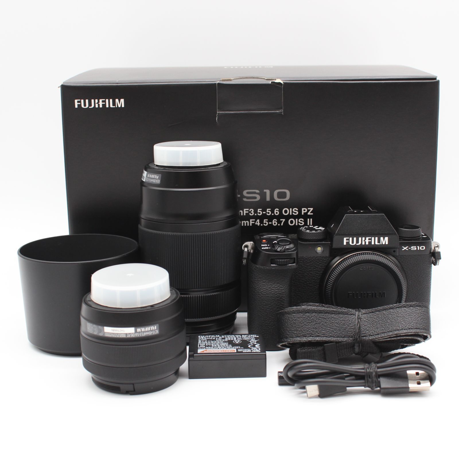 ほぼ新品】ショット数5604 FUJIFILM 富士フイルム X-S10 Wズームレンズ