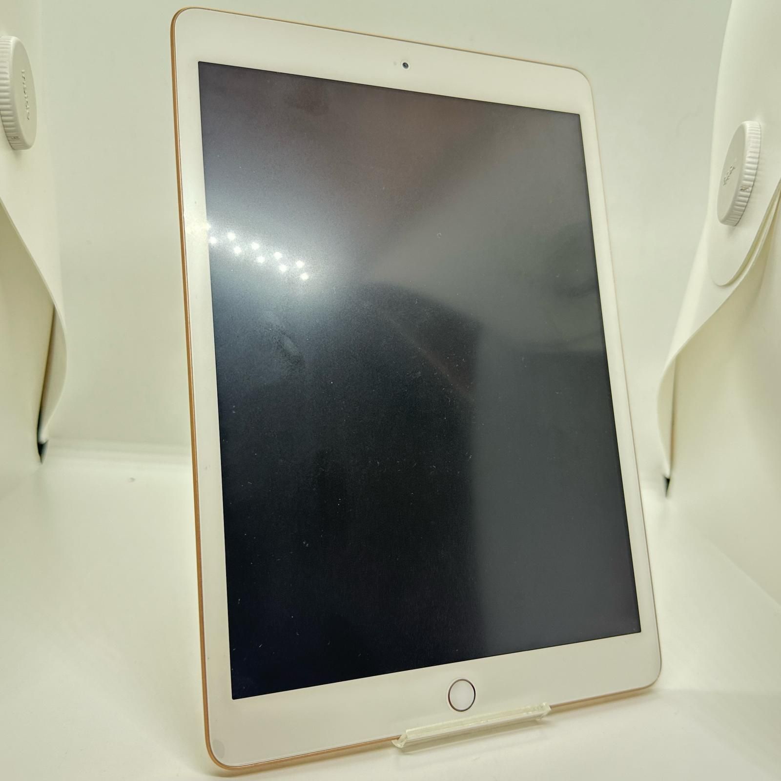 iPad 第8世代 128GB ゴールド Wi-Fi 動作確認済 - メルカリ