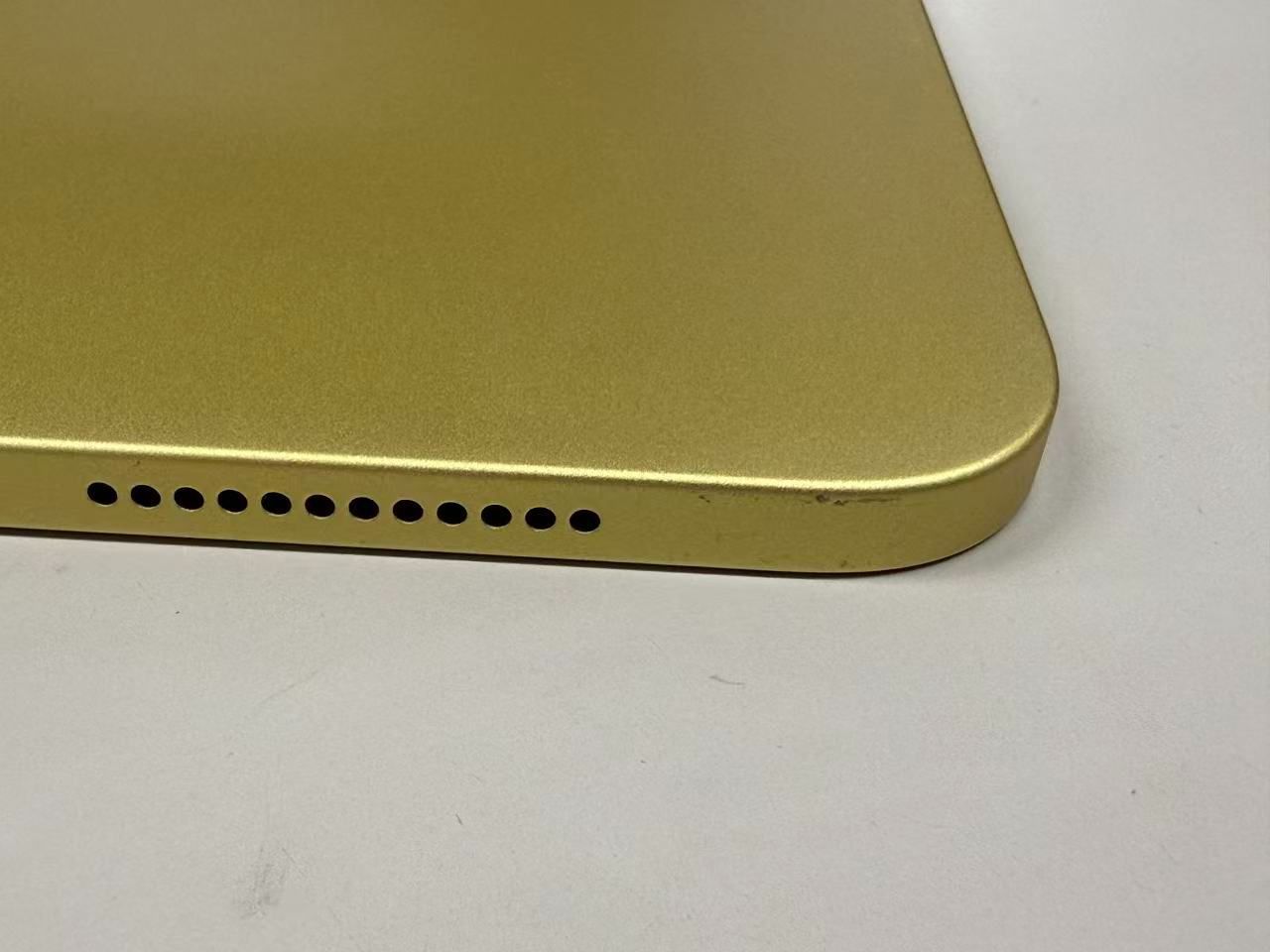 iPad 第10世代 256GB イエロー 訳アリ - メルカリ
