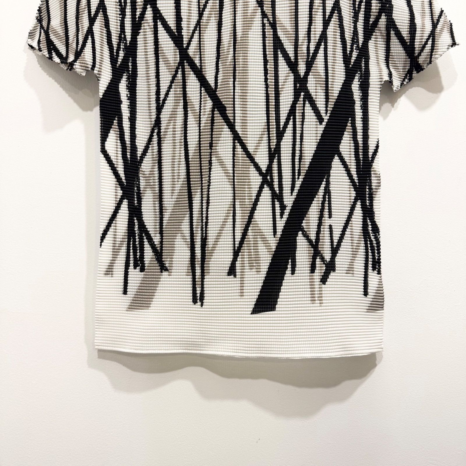 me ISSEY MIYAKE ミー イッセイミヤケ 幾何学模様 ハイネック