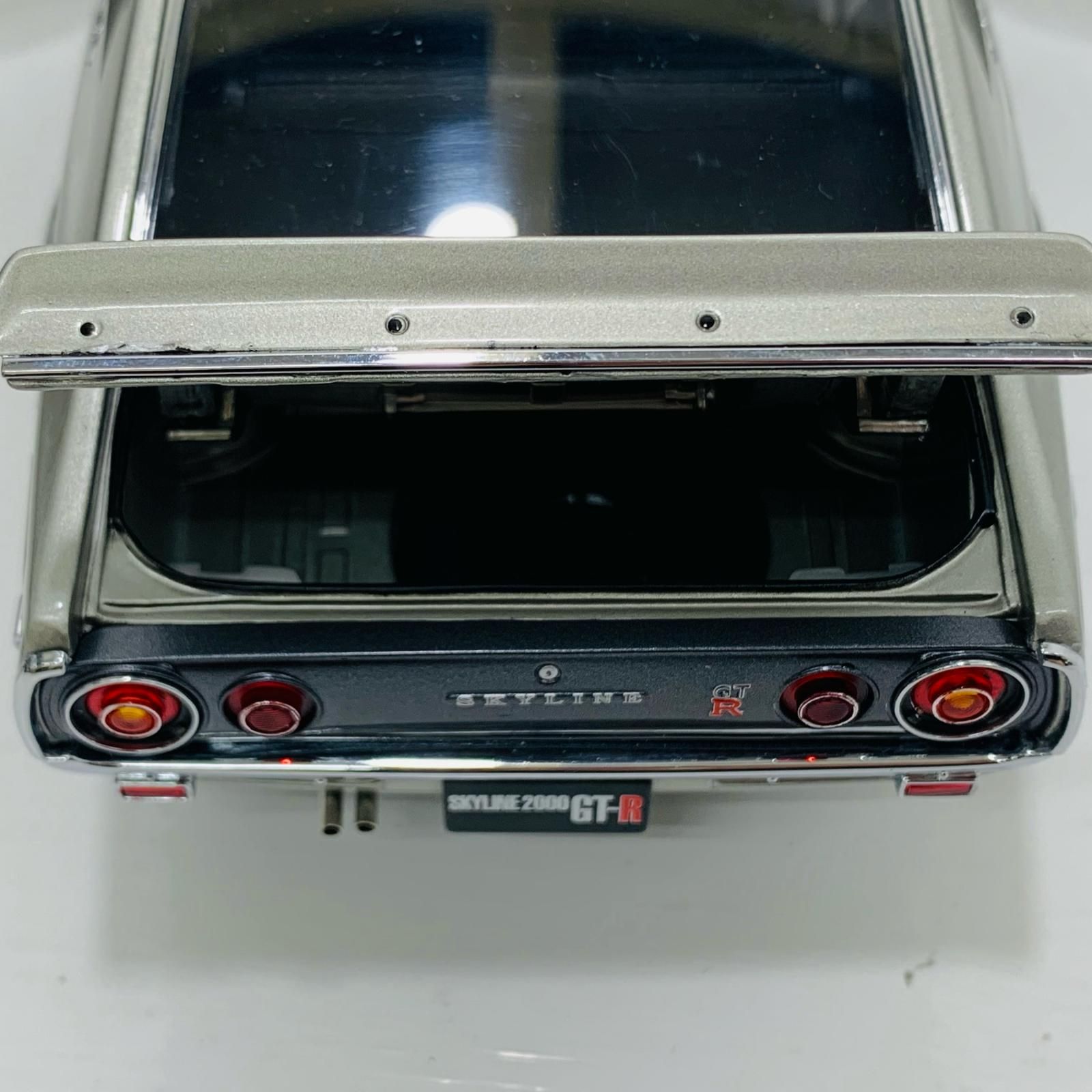 【飾磨店】 中古 1/18 日産スカイライン GT-R ケン＆メリー Fスポイラー・RSワタナベホイル シルバー 飾磨店】 中古 1/18 日産スカイライン GT-R ケン＆メリー Fスポイラー