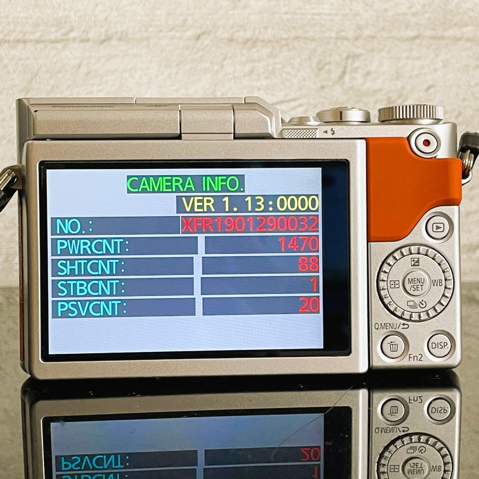 D12[7564]31☆ほぼ未使用☆ パナソニック Panasonic LUMIX DC-GF9