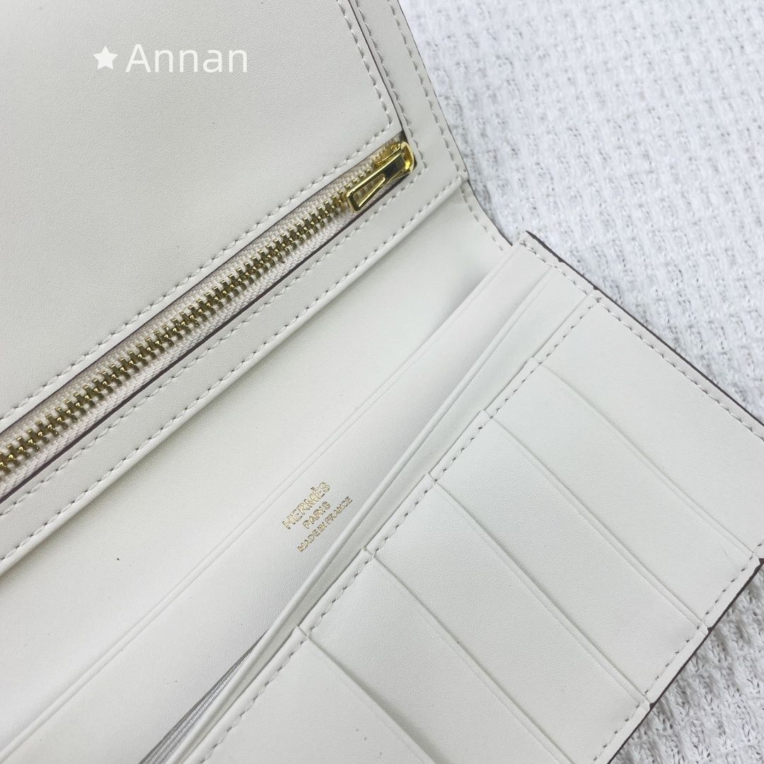 未使用HERMES ホワイト 長財布 未使用品】最終値下げ HERMES エルメス長財布 さいふ ウォレット 長