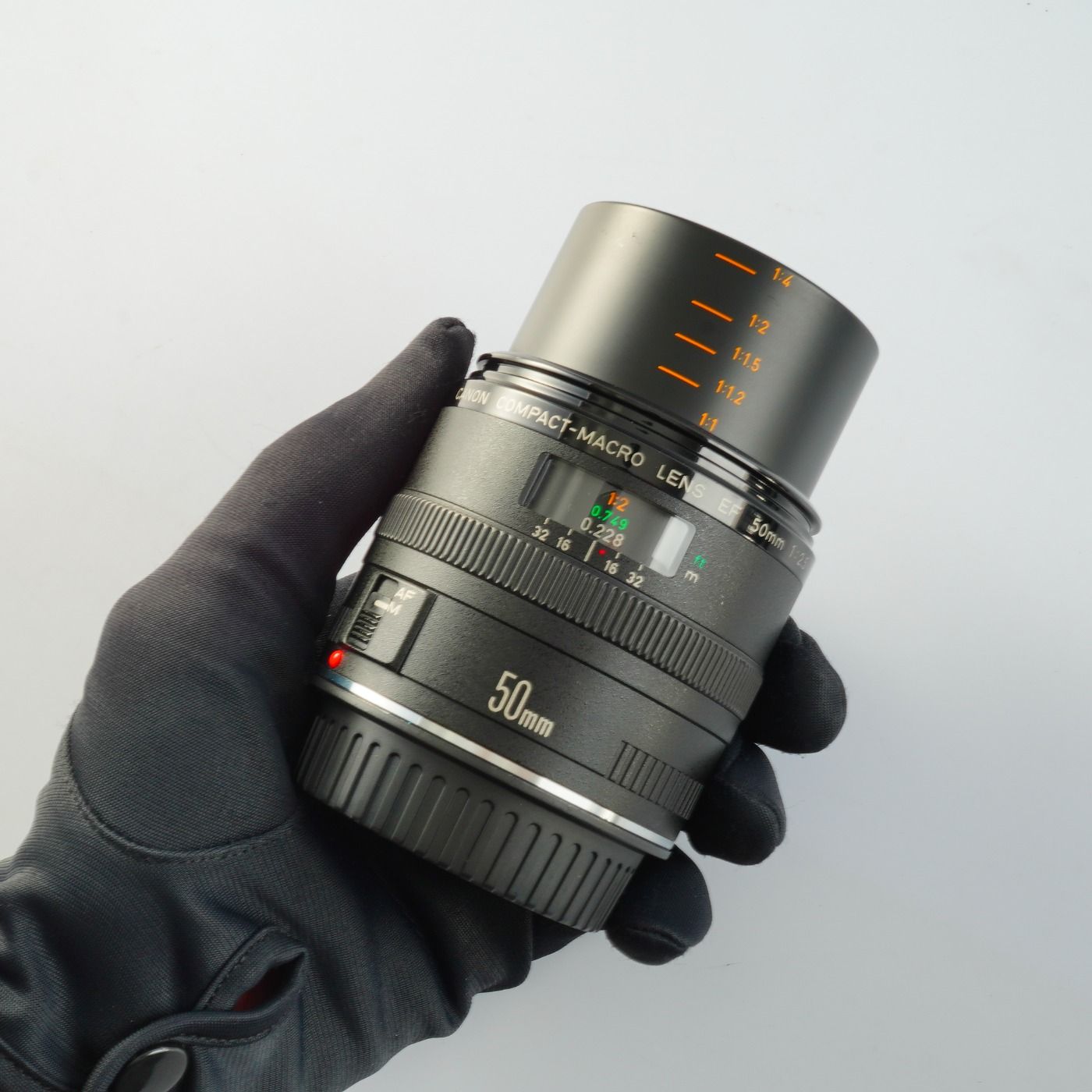 Canon EF 50mm f⁄2.5 Compact Macro Lens キヤノン EF50mm | F2.5