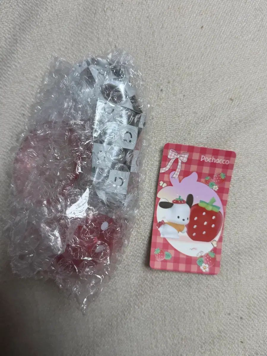 ポチャッコ いちご フィギュア