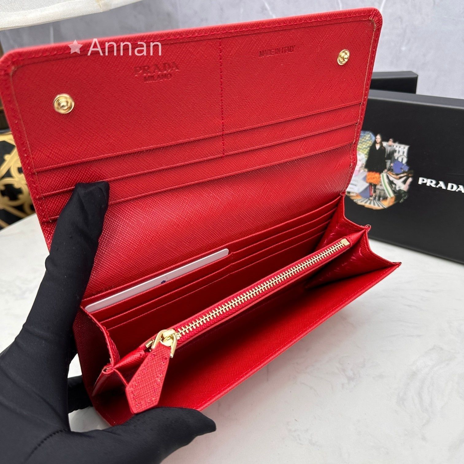 美品 PRADA 財布 レア美品✨プラダ◇ロボットメタルモチーフ二つ折り