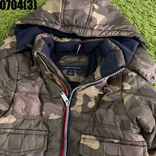 HOT Tommy Hilfiger トミーヒルフィガー ダウン 子供用