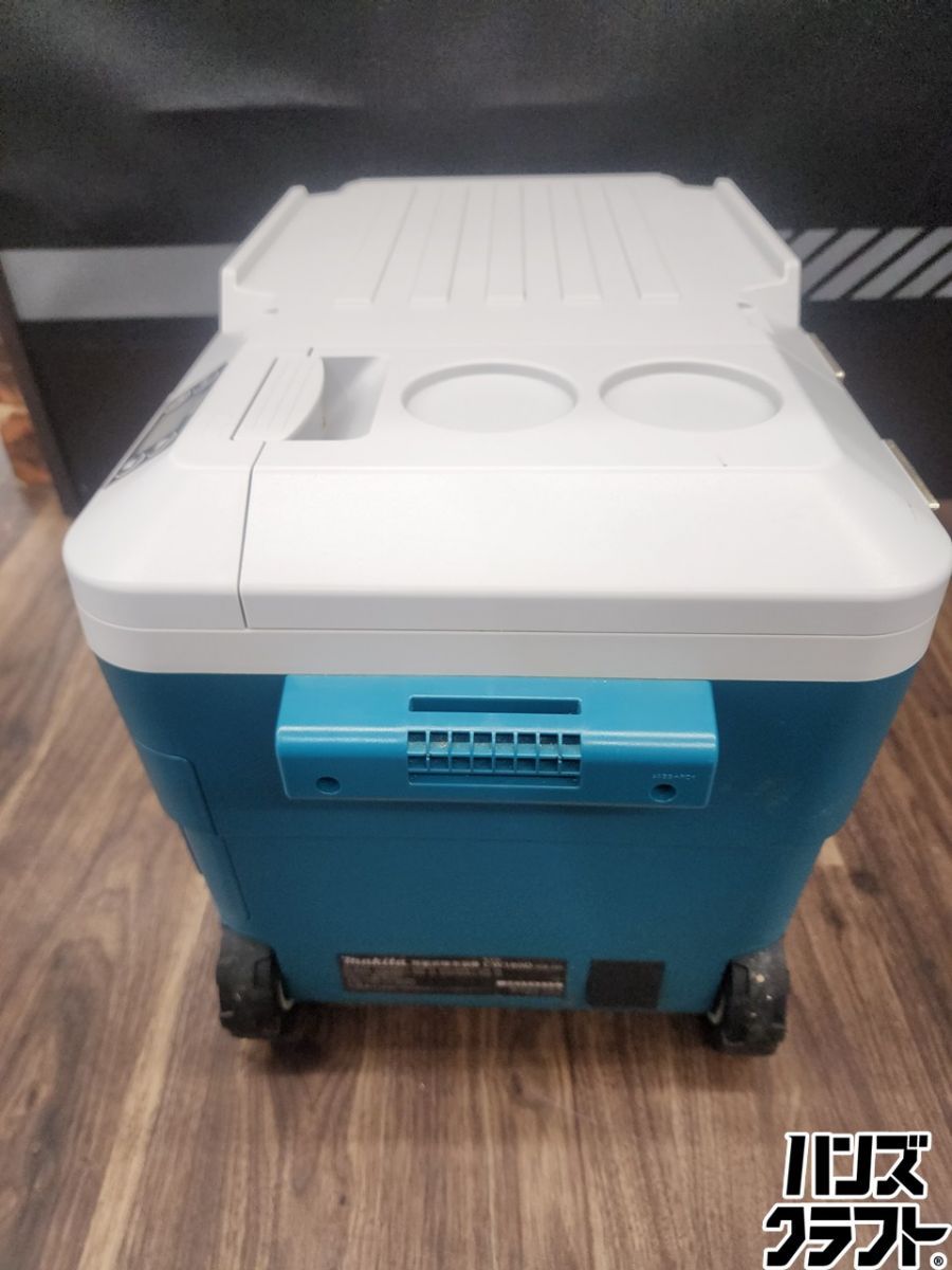 ♭【ジャンク品】 MAKITA マキタ 充電式保冷温庫 CW180D 通電はするが