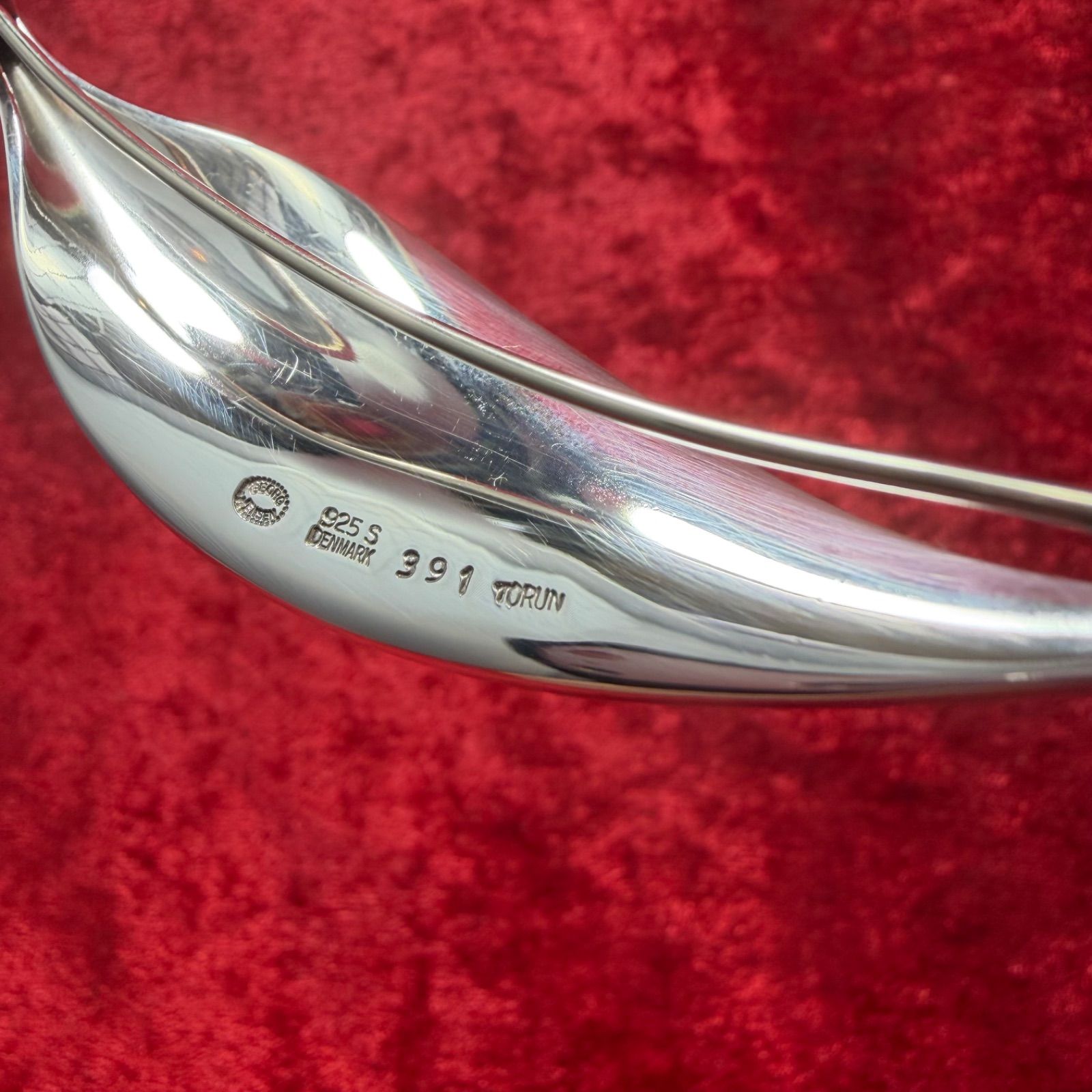 美品 ブローチ リーフデザイン TORUN ♯391 26.6g ジョージジェンセン