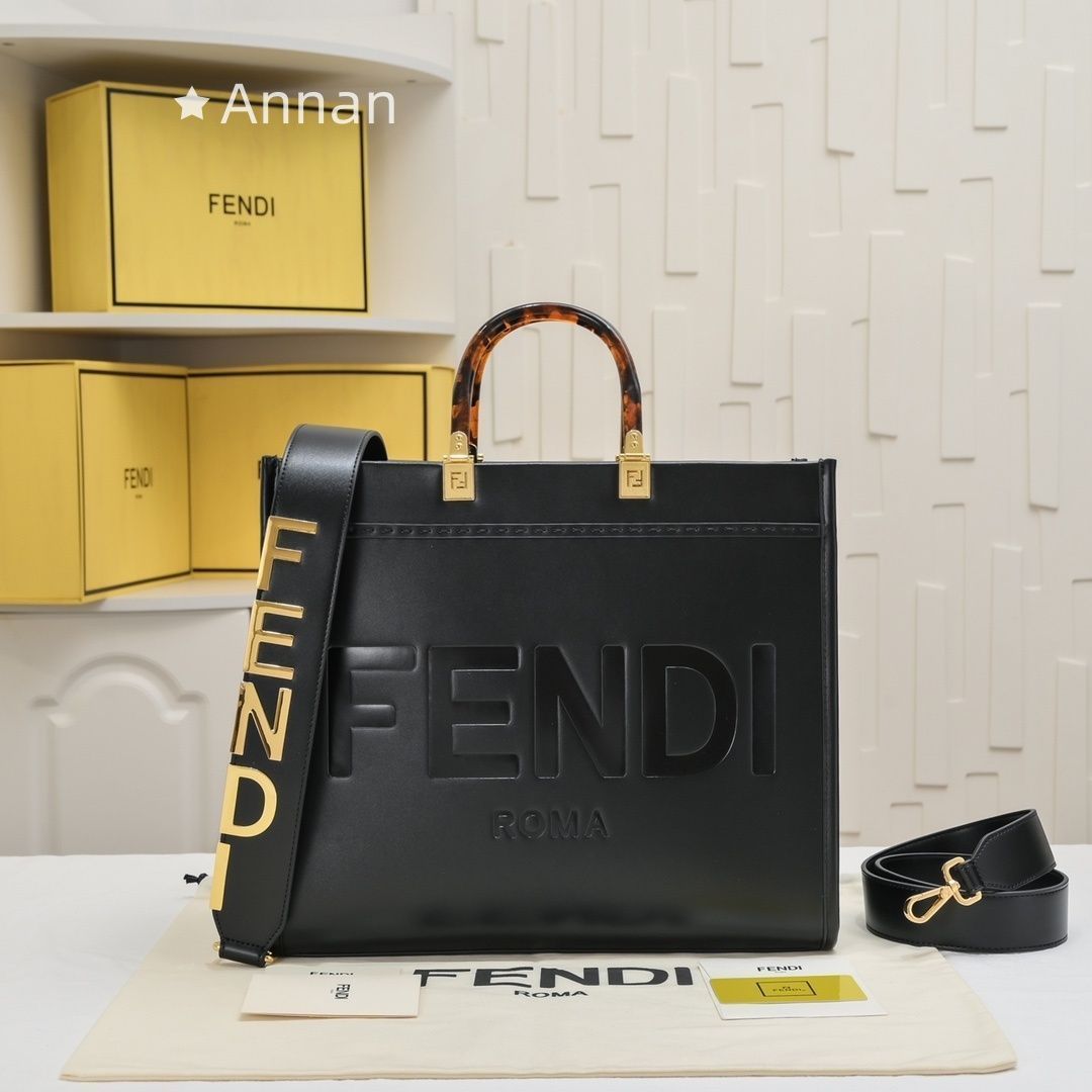 大人気 送料込☆ 良品 レディースレディース FENDI フェンディ ハンドバッグ
