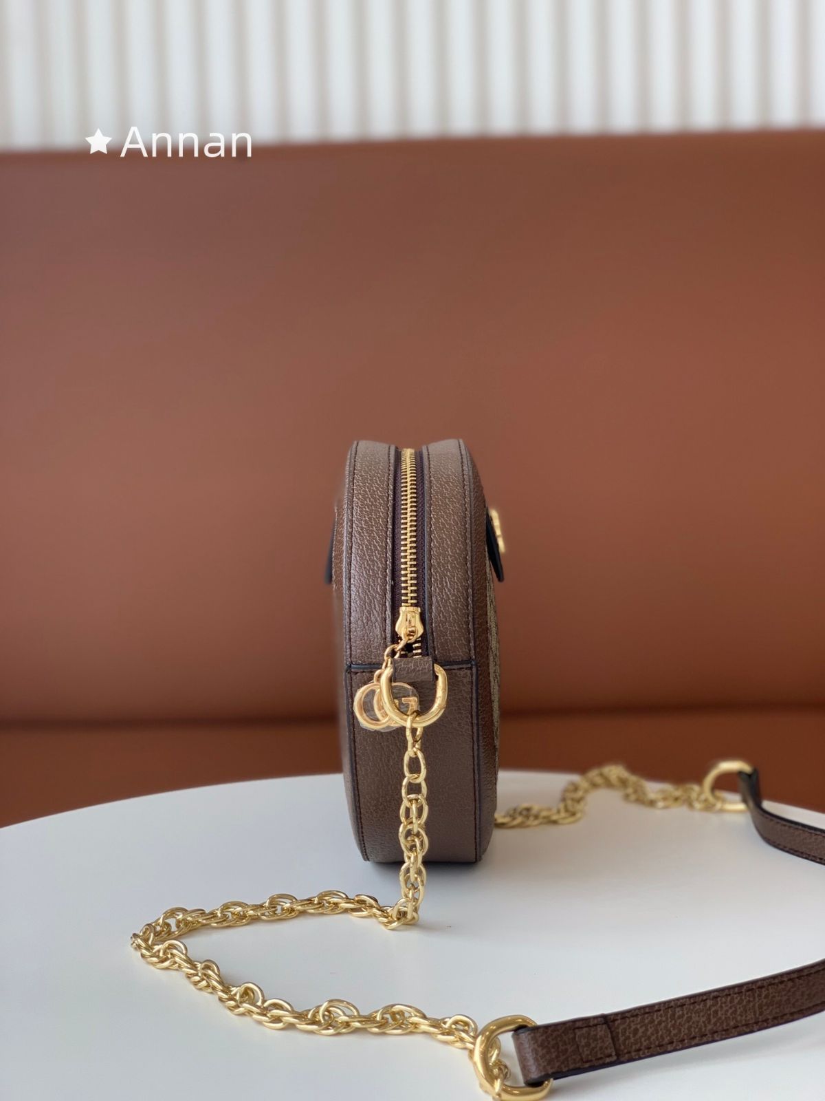 超美品 限定品 GUCCI グッチ オフディア セリーライン ミニラウンド