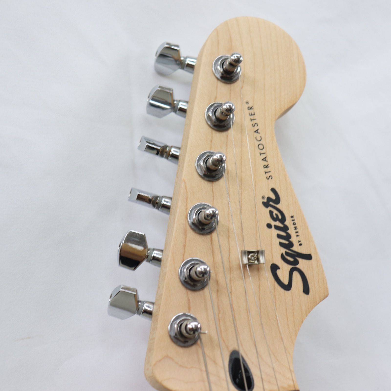 美品】Squier スクワイヤー Sonic Stratocaster エレキギター ブラック