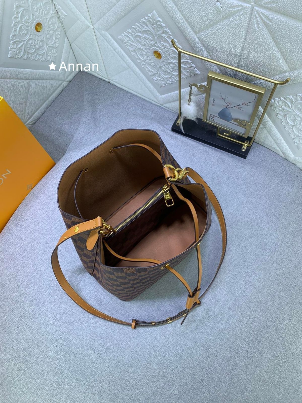 未使用品】最終値下げ ルイヴィトン LOUIS VUITTON ショルダーバッグ