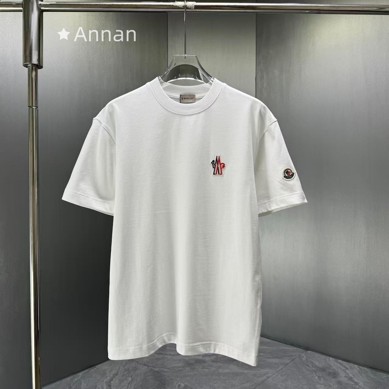 MON CLER tシャツ XXL 最終値下げ 未使用品】最終値下げ MONCLER モンクレール Tシャツ 半袖 夏服
