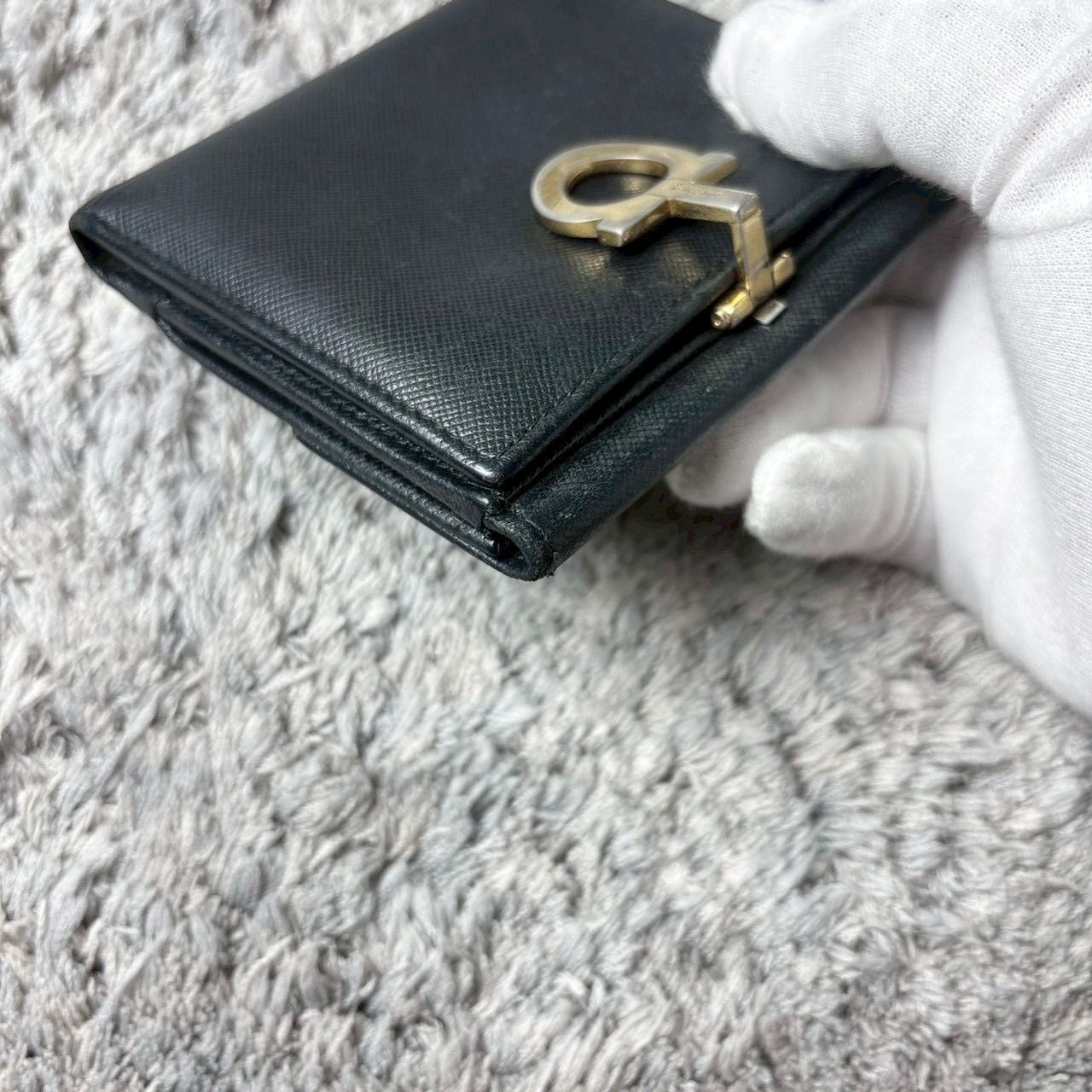 Salvatore Ferragamo フェラガモ 二つ折り財布 レザー ブラック