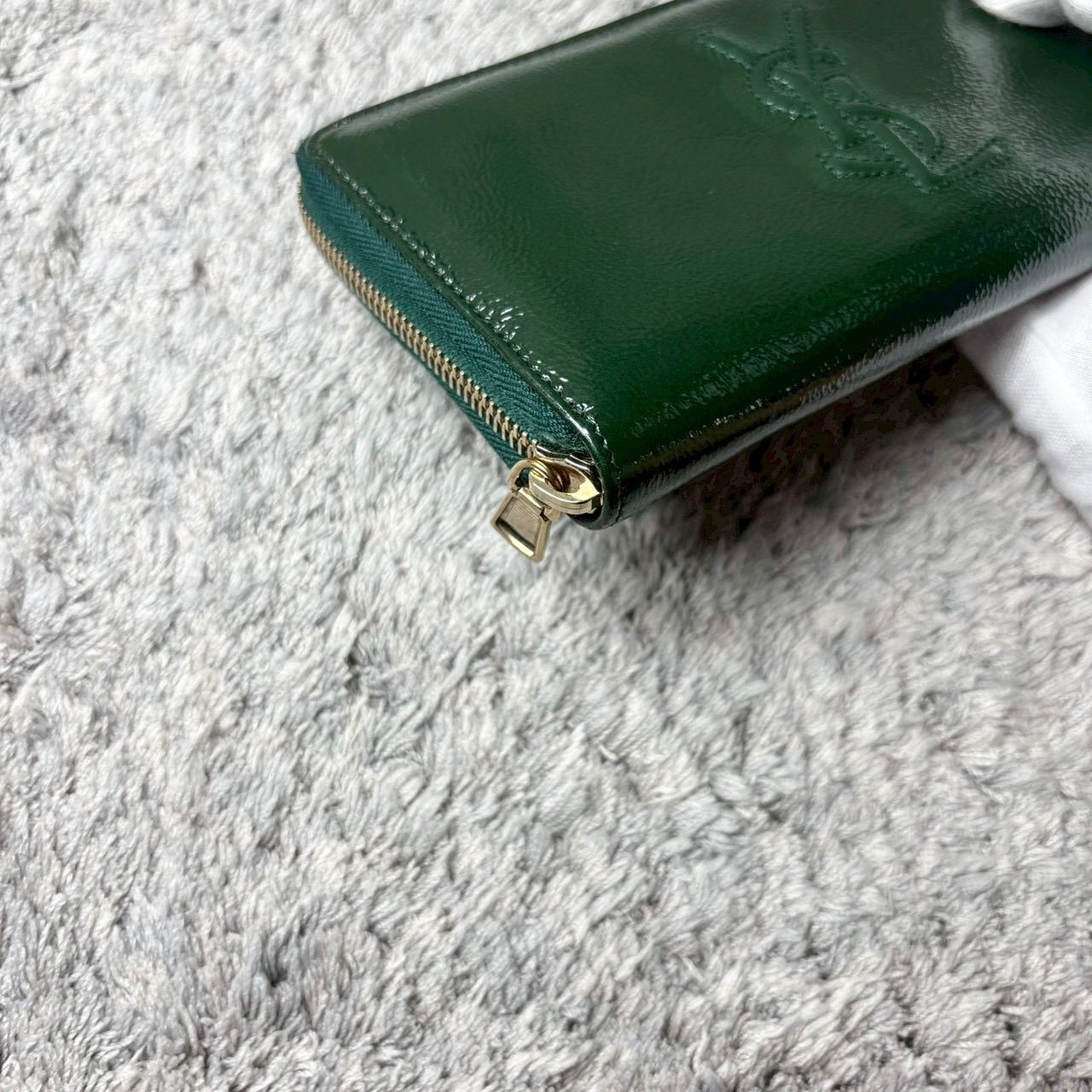 YVES SAINT LAURENT イヴサンローラン 長財布 ラウンドファスナー