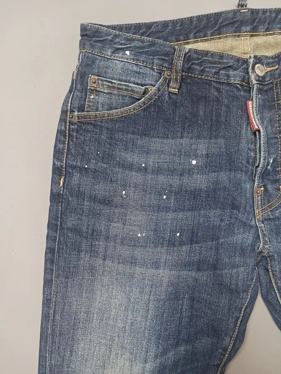 DSQUARED2 ダメージ M25110⁄ ディースクエアード イタリア製 ペイント 