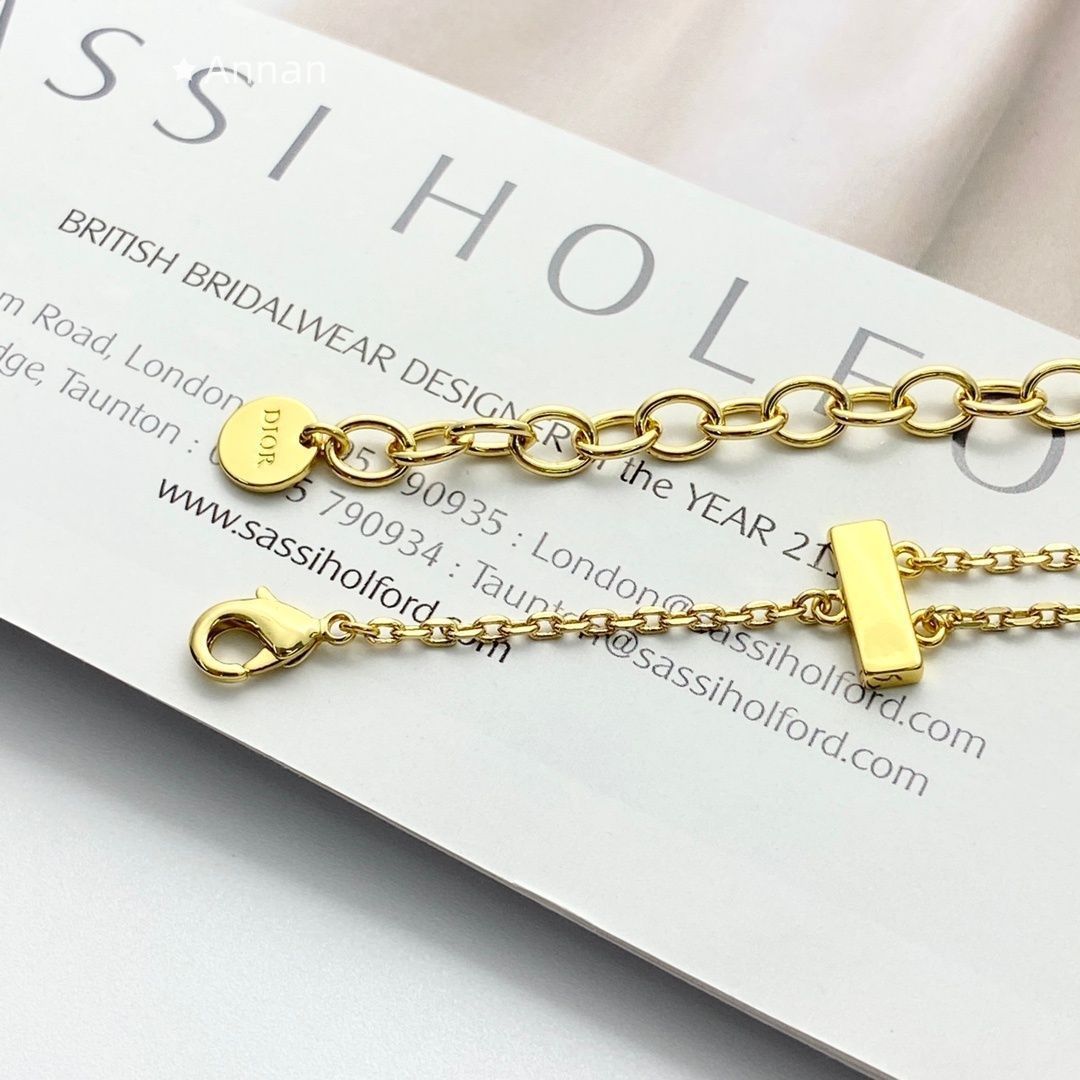 ⭐️最終値下げ⭐️Christian Dior ネックレス 最終値下げ 美品新品 CHRISTIAN DIOR クリスチャン ディオール