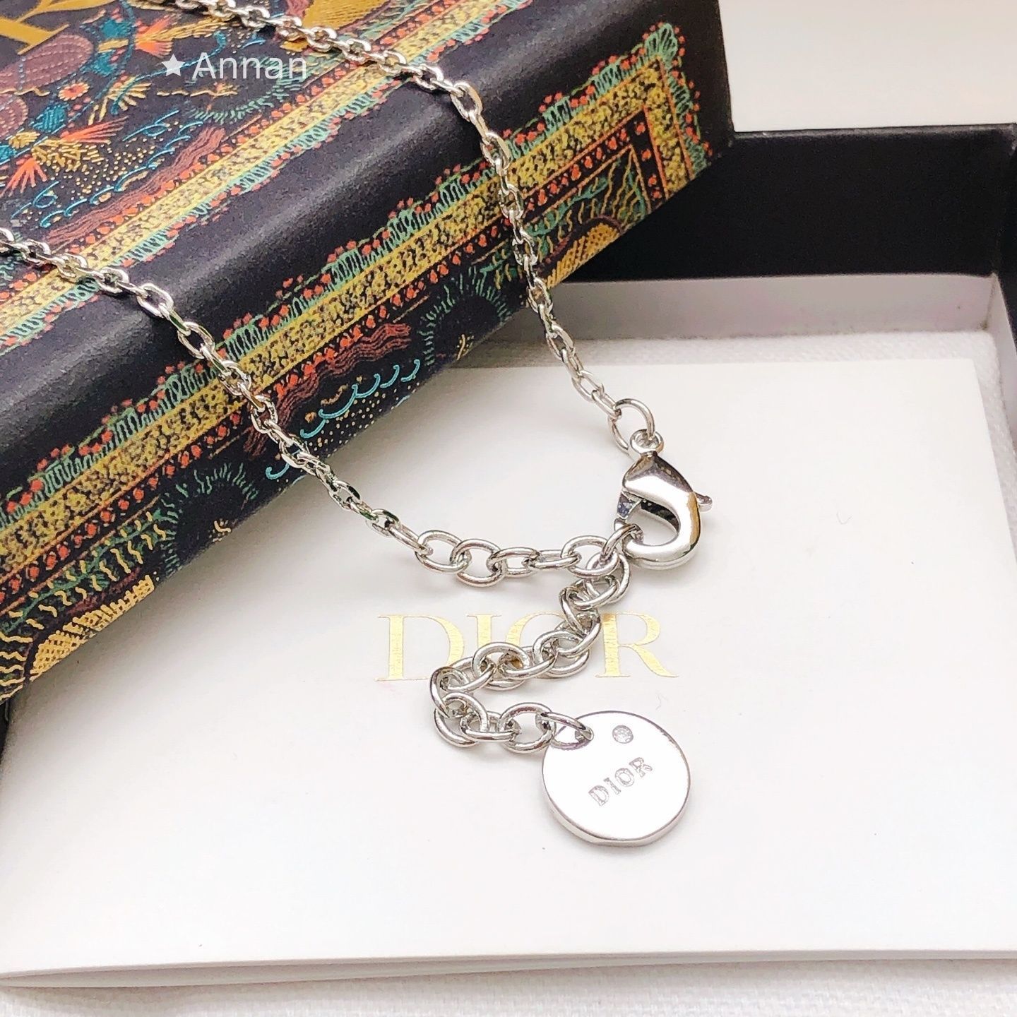 未使用品】最終値下げ 新品！新品 CHRISTIAN DIOR クリスチャン