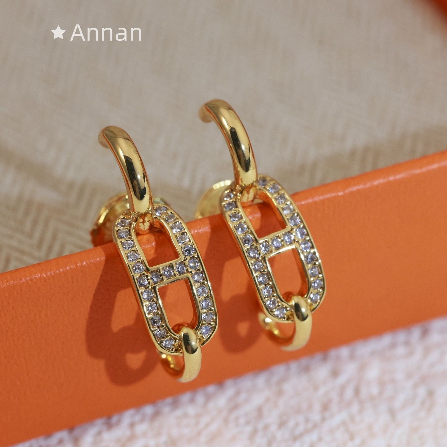 極美品】【希少】美品 新品 HERMES エルメス ピアス レディース 結婚式