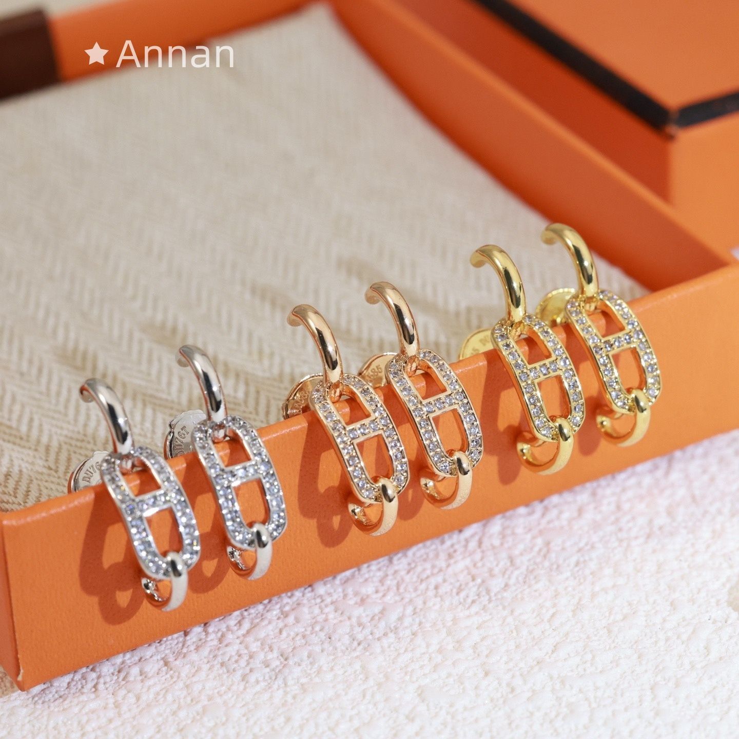 極美品】【希少】美品 新品 HERMES エルメス ピアス レディース 結婚式