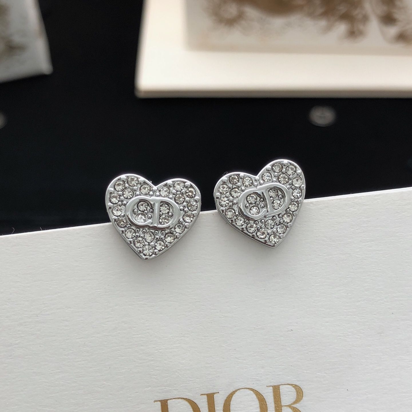 人気 極美品新品 CHRISTIAN DIOR クリスチャン ディオール ピアス