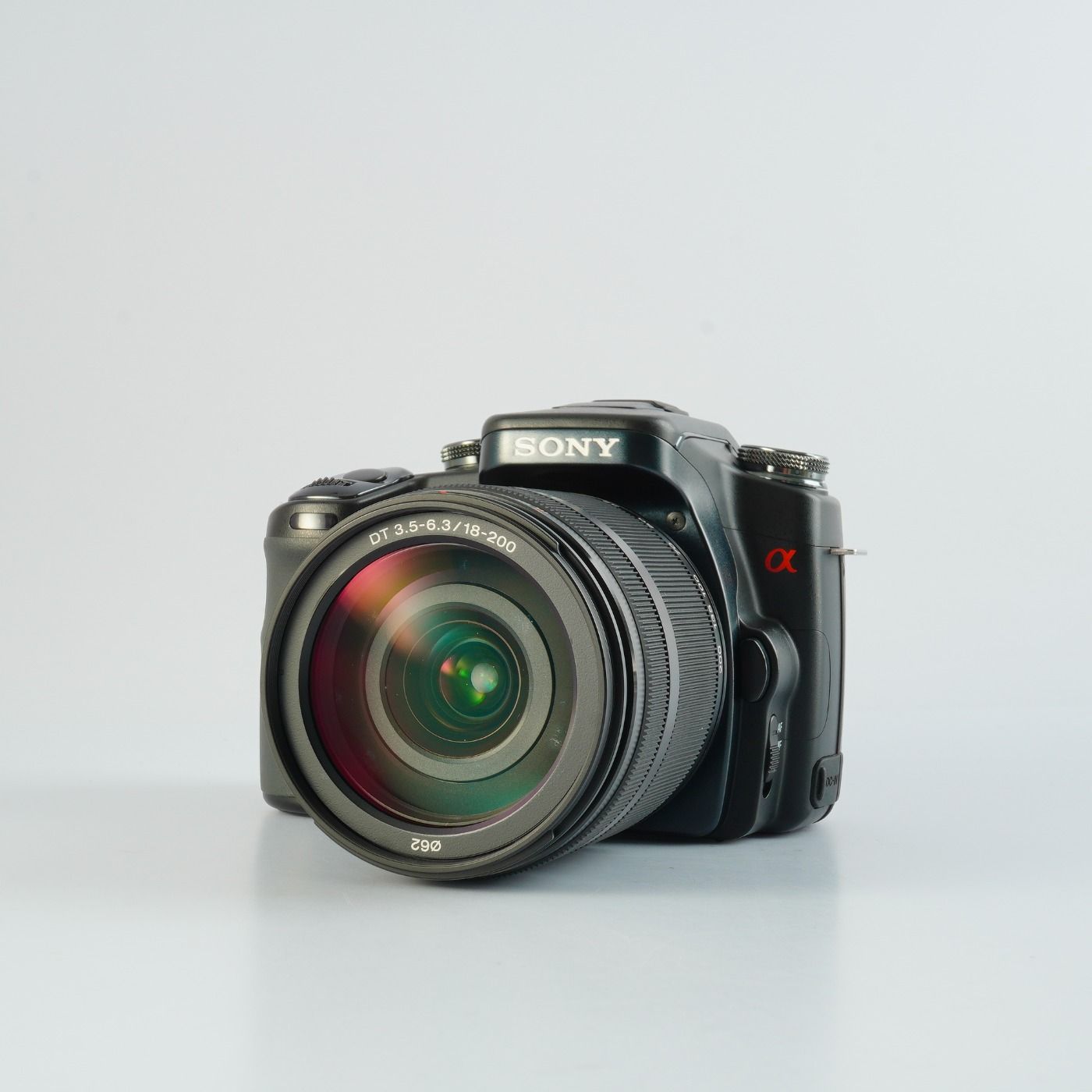 SONY ソニー Alpha + DT 18-200mm F/3.5-6.3 デジタル一眼レフカメラ