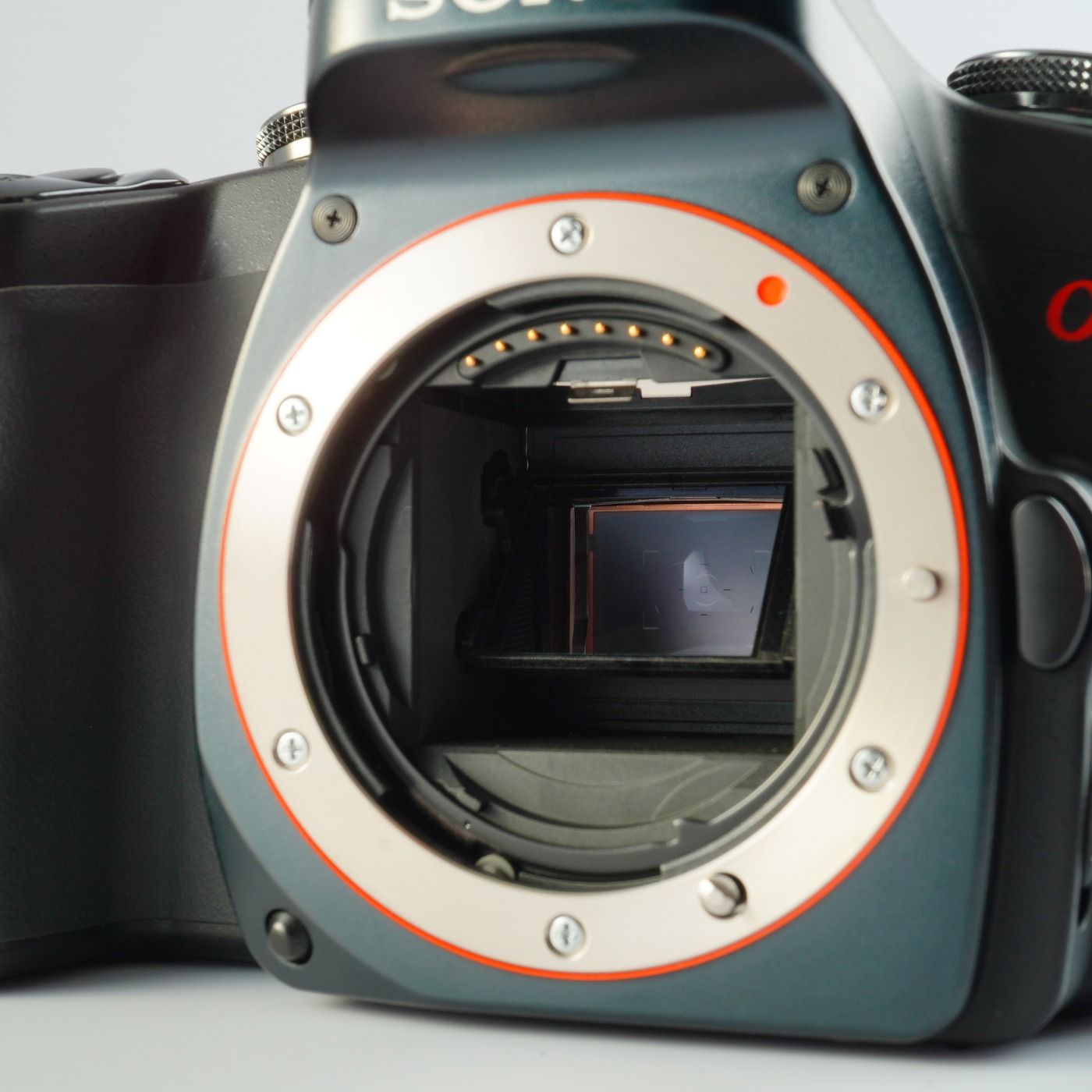 SONY ソニー Alpha + DT 18-200mm F/3.5-6.3 デジタル一眼レフカメラ