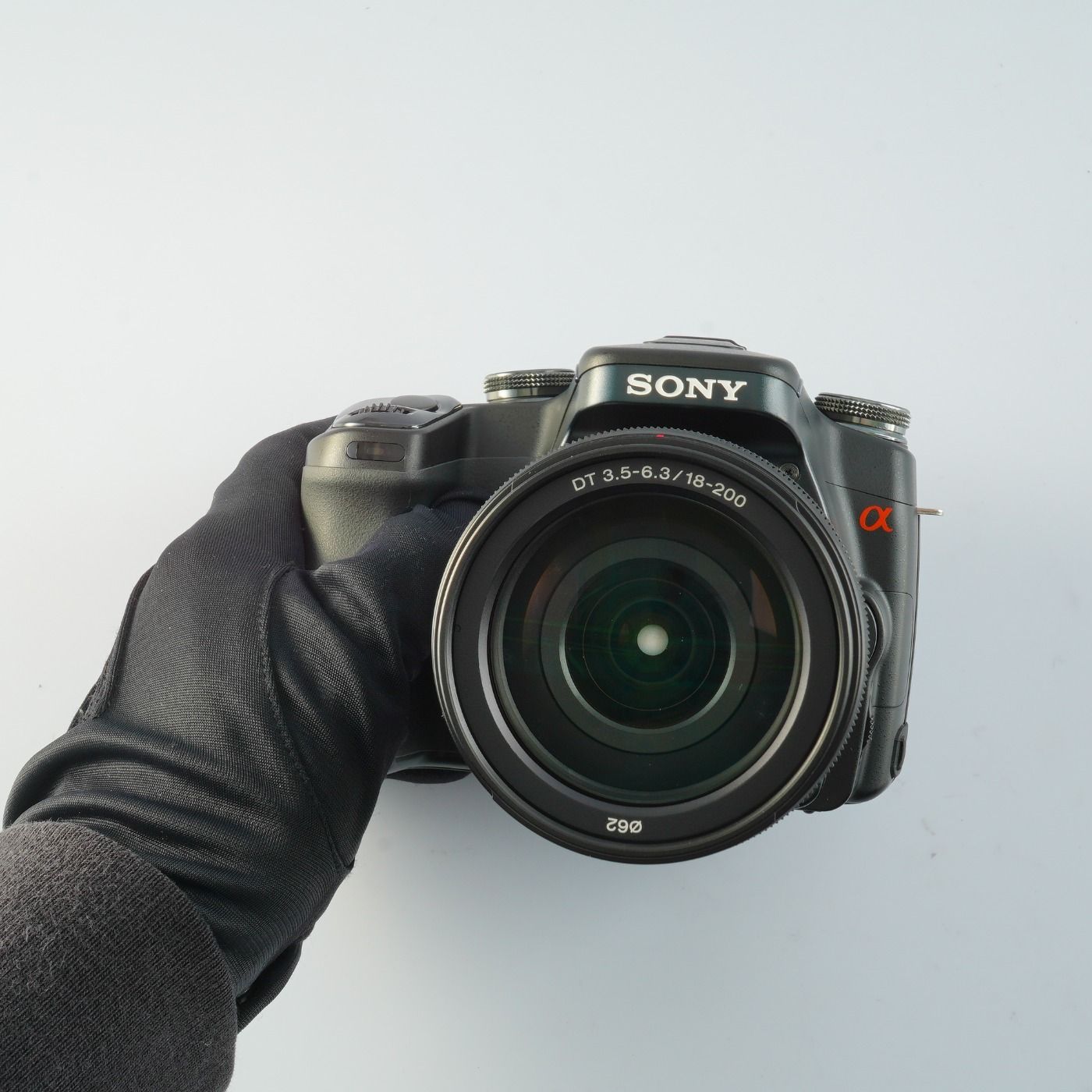 SONY ソニー Alpha + DT 18-200mm F/3.5-6.3 デジタル一眼レフカメラ