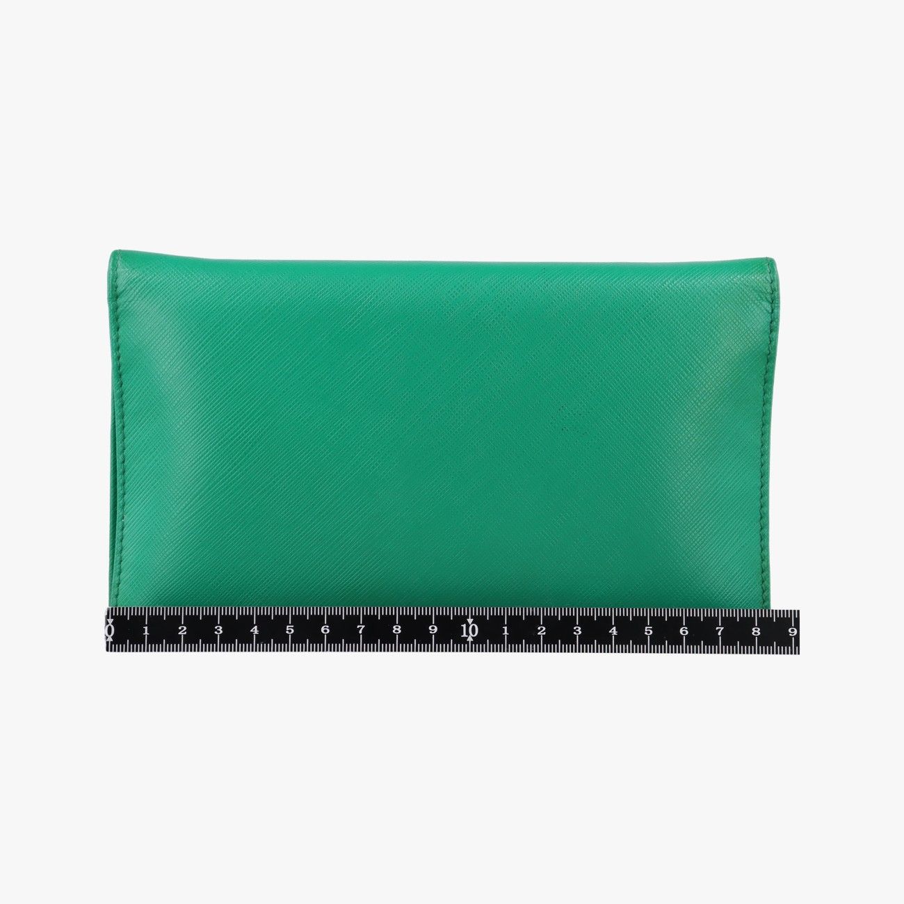 フェラガモFerragamoジニー ヴァラ グリーン レザー KM-22 B850 - メルカリ