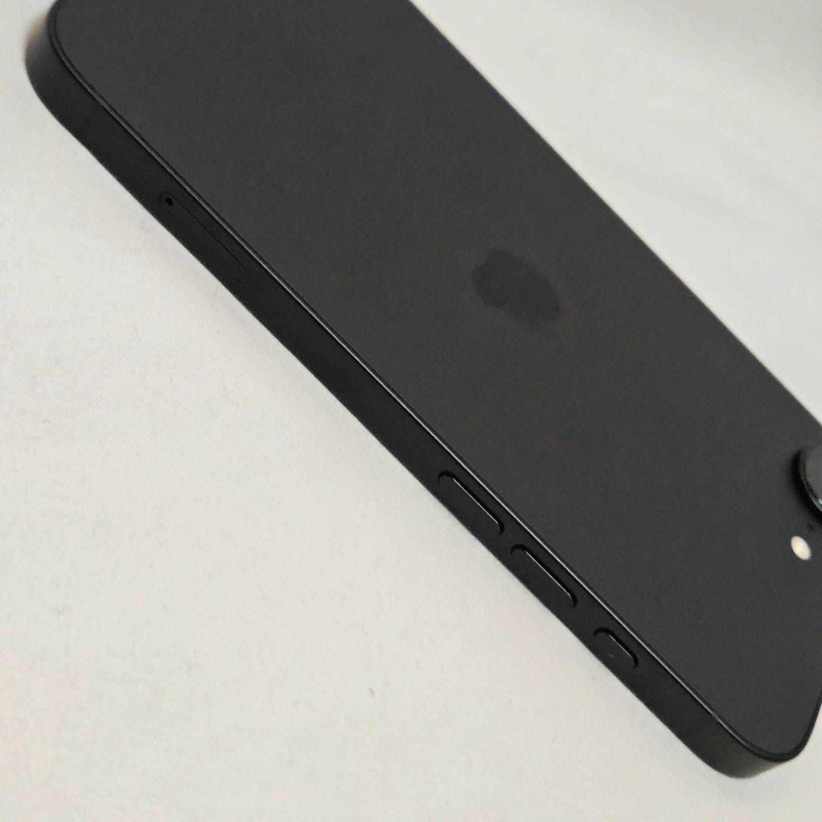 iPhone16e 128GB 未使用品 国内版 SIMフリー - メルカリ