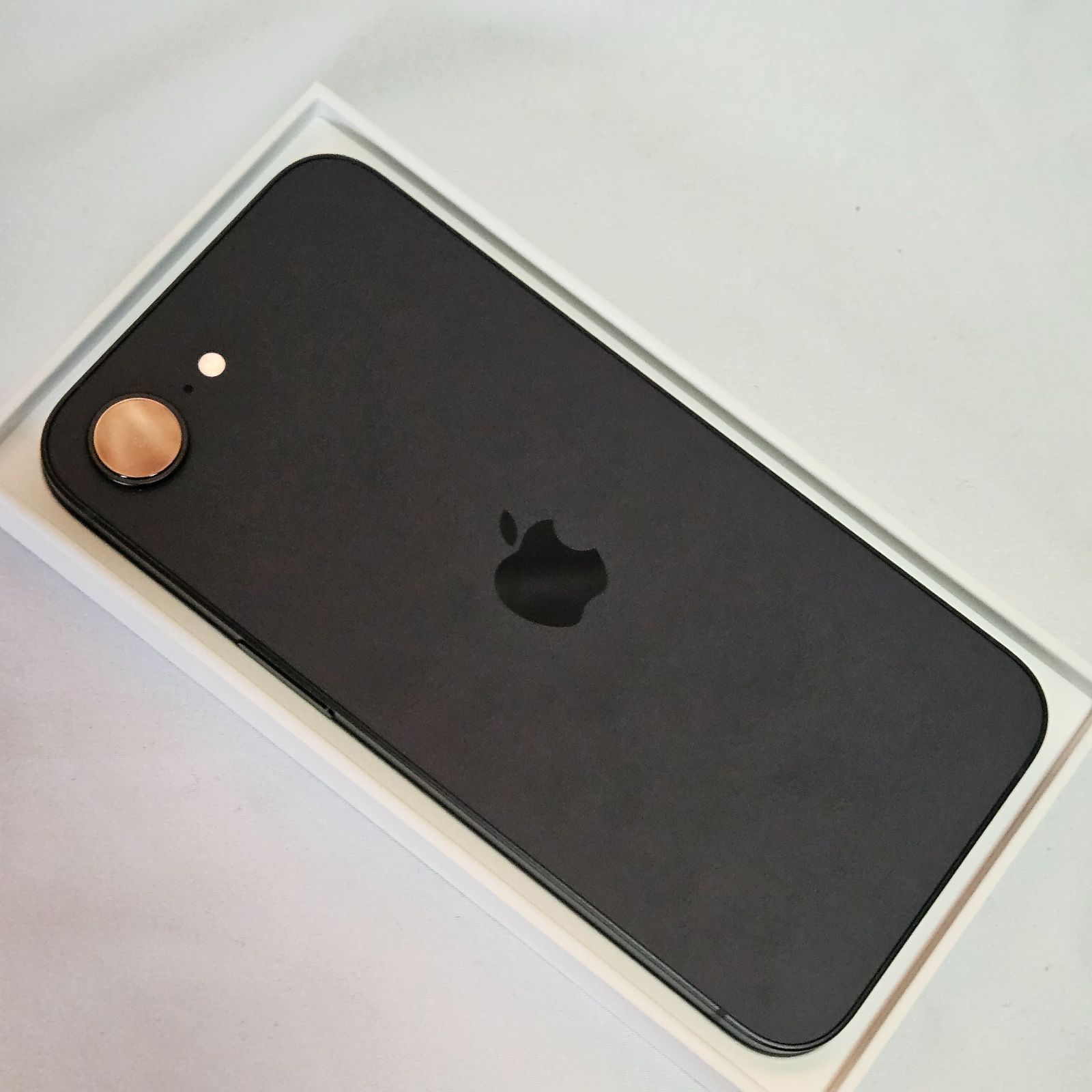 iPhone16e 128GB 未使用品 国内版 SIMフリー - メルカリ