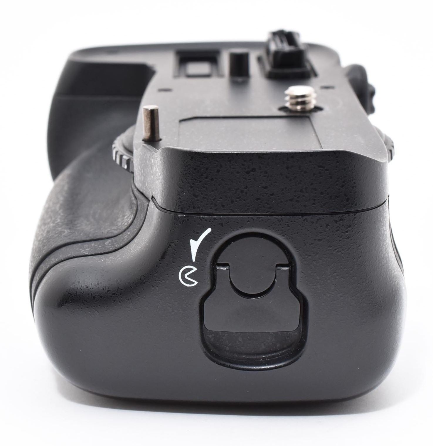 F06[7927] ニコン Nikon MB-D14 マルチパワーバッテリーパック 【 D600