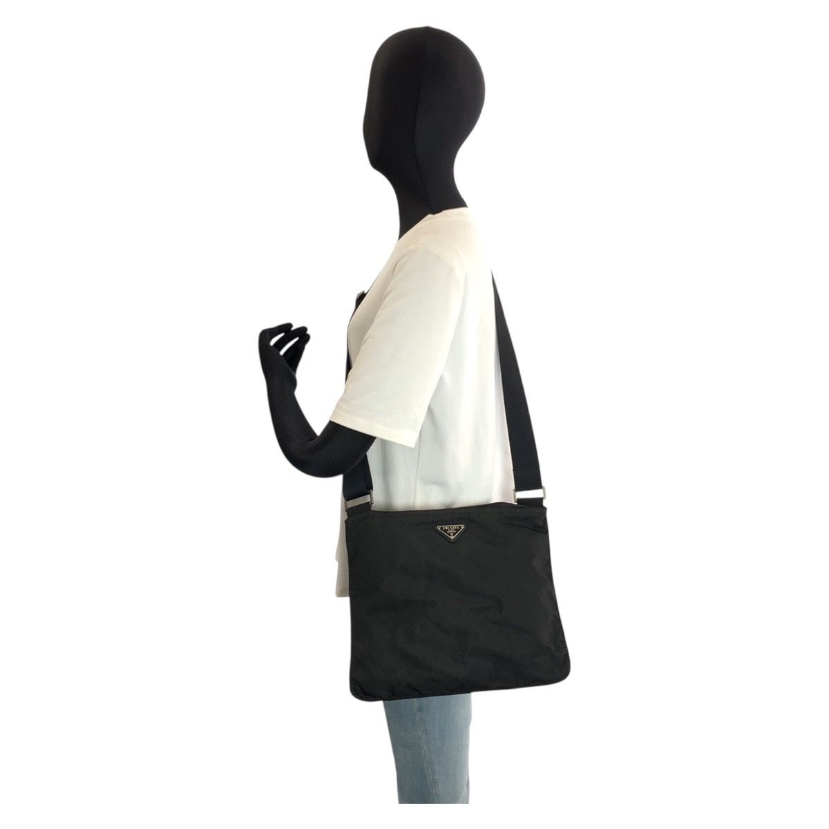 PRADA プラダ テスート 三角ロゴプレート ブラック 黒 シルバー金具