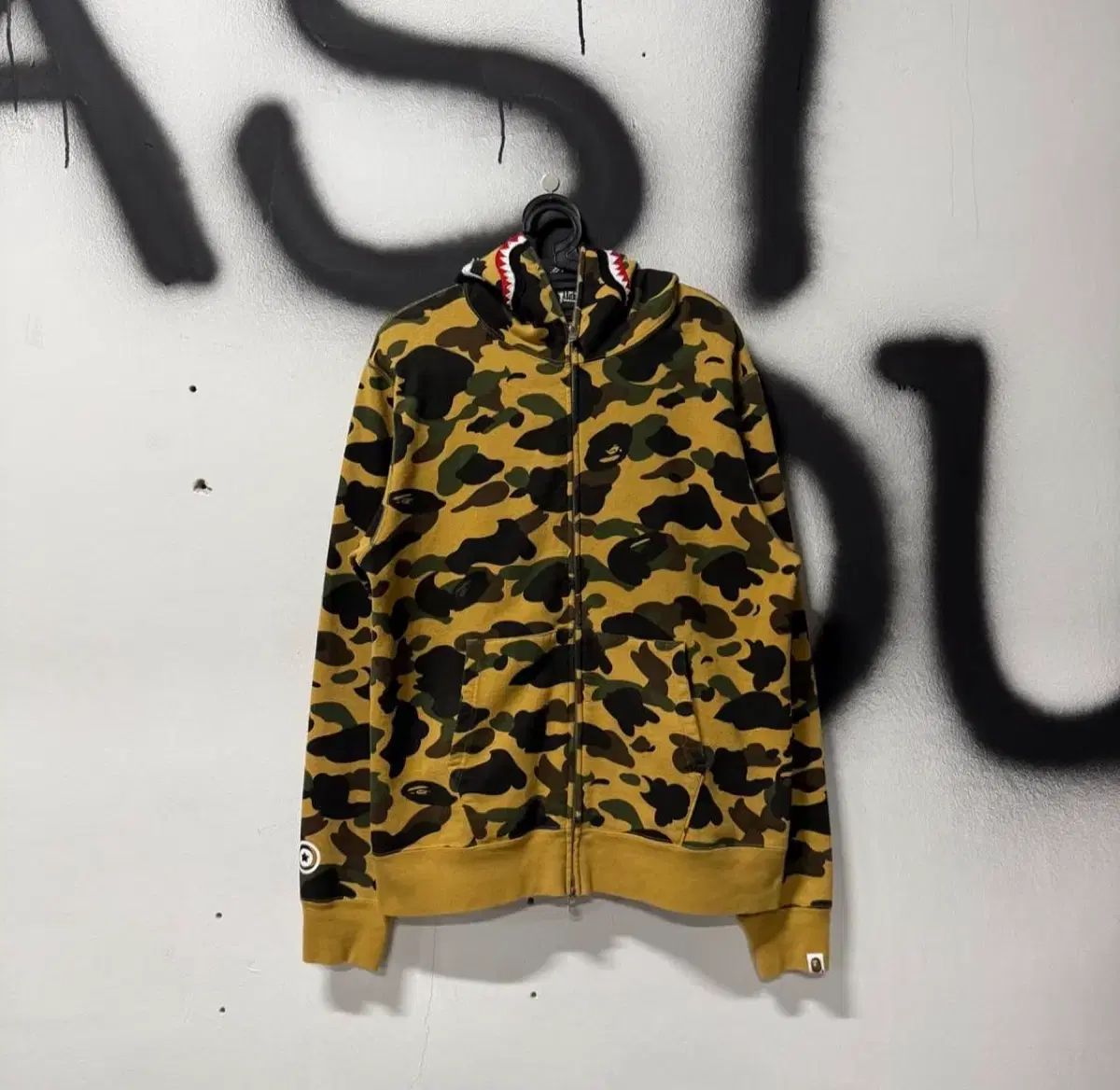 正規品 A BATHING APE アベイシングエイプ イエローカモフラ WGM シャーク フルジップアップフーディー