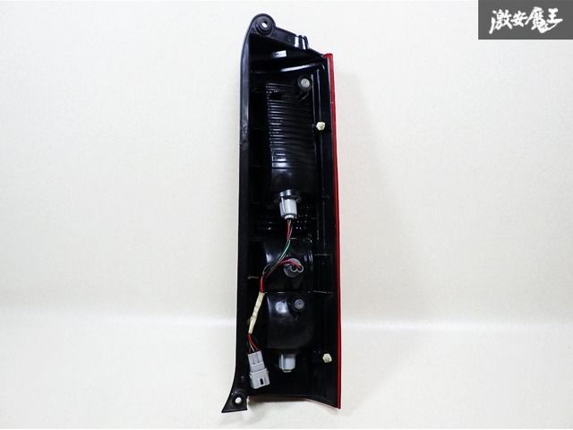 ☆破損無し☆ スズキ 純正 DA64W エブリィ ワゴン テール テールランプ