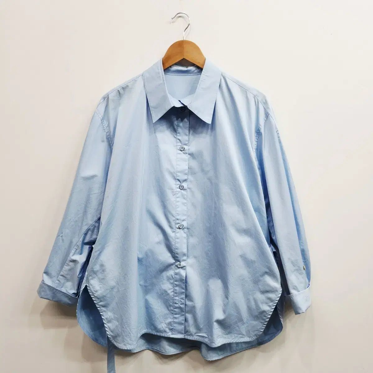 システム シャカシャカ素材 シャツ ブラウス 55 昨年ワンシーズン着用 The HANDSOME シャツ 薄い ジャケット 55