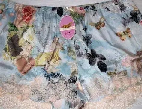 アレキサンダー レイ レイ サン(SAN) サテン ハーフパンツ