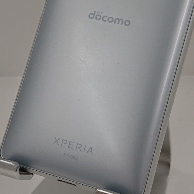 Xperia XZ2 Compact SO-05K ドコモ ホワイトシルバー 送料無料 本体