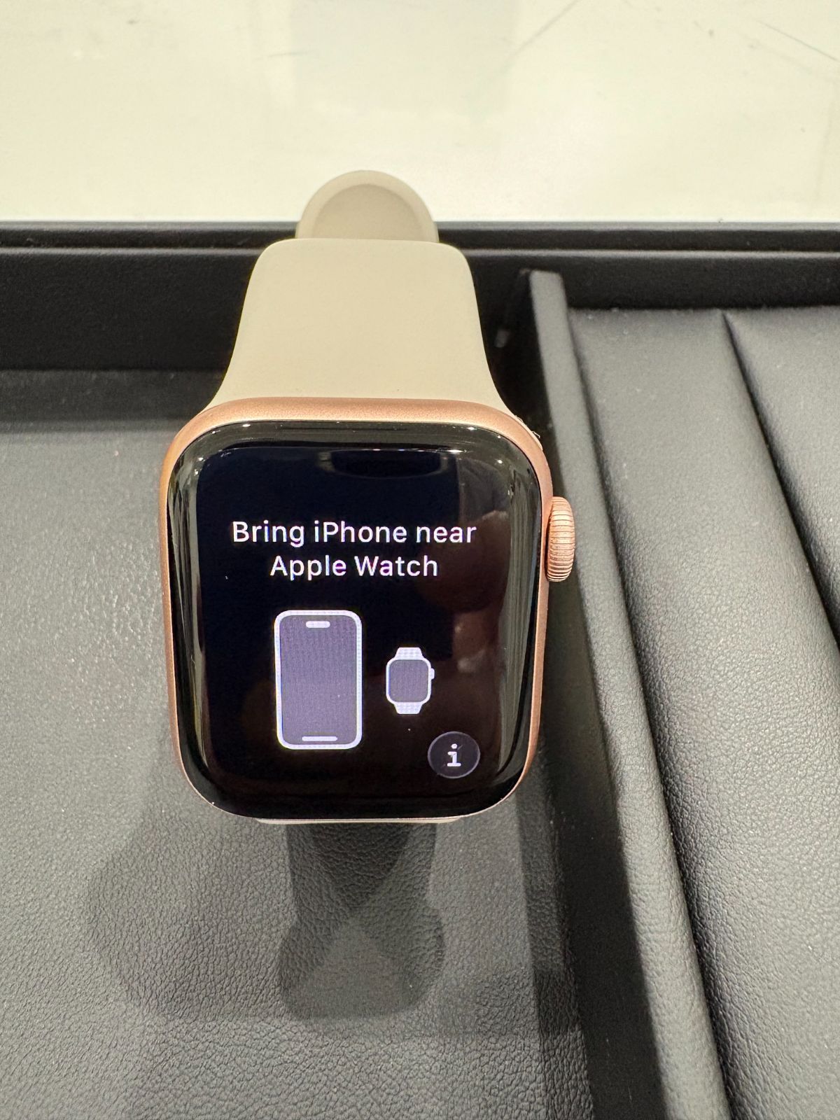 中古）Apple watch Series6 40mm GPS ゴールド【W0002】 - メルカリ