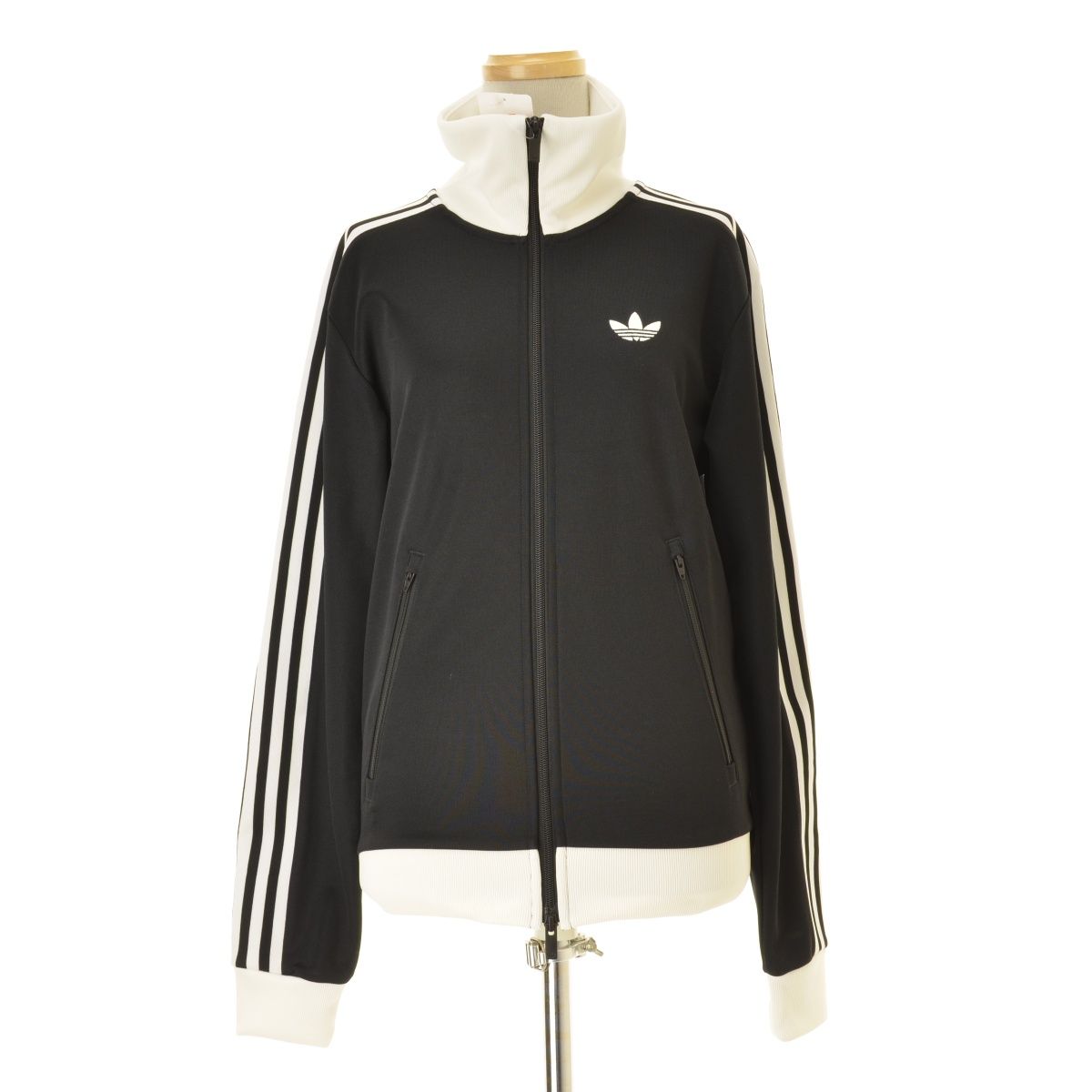 美品　 トラックジャケット　品番KE3527 ADIDAS】KE3527 U CLASSIC TRACKTOP クラシック トラックトップ
