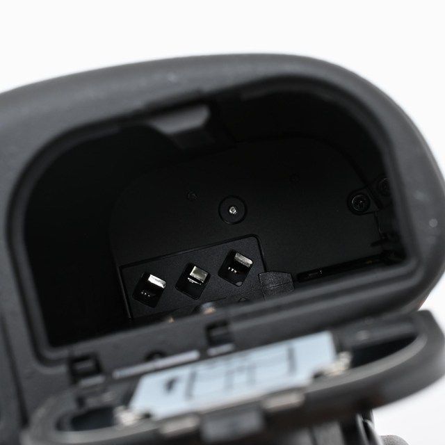 良品＞ Nikon D700 ボディ｜フルサイズ一眼レフ｜シャッター数7,652回