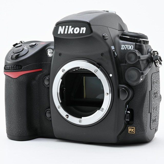 良品＞ Nikon D700 ボディ｜フルサイズ一眼レフ｜シャッター数7,652回