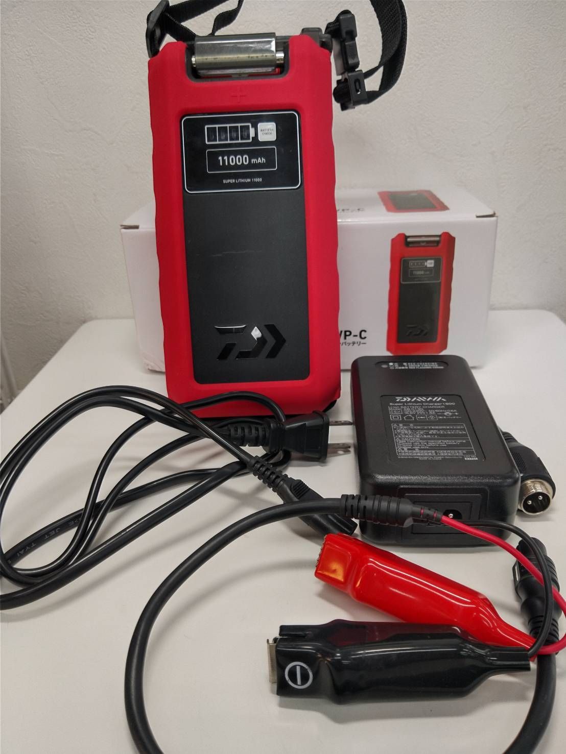 ダイワ スーパーリチウム11000WP－C 充電器付 リチウムイオン